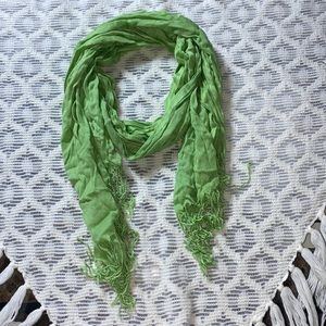 Green scarf 🧣